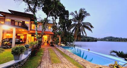 MYH - Lake Front Pvt Villa With Staff and Includes Free Breakfast of Your Choice