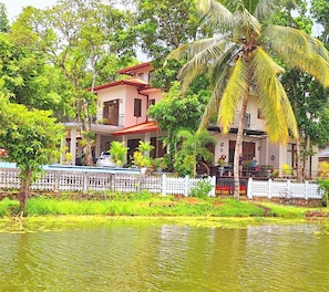 Villa, 5 Bedrooms, Smoking, Private Pool | Bahagian luar
