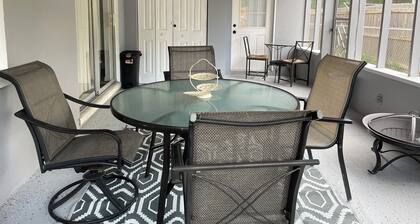Travel and discover central Florida Springs while staying in our modest home.