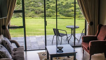 Phòng Suite Executive | Khu phòng khách