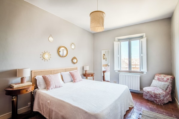 Familiehus - flere soveværelser - 2 badeværelser - ved bjerg (Family Tuscany Home Close Via) | 3 soveværelser, gratis Wi-Fi, sengetøj