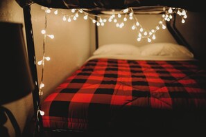 2 Schlafzimmer, Schreibtisch, Bügeleisen/Bügelbrett, kostenloses WLAN