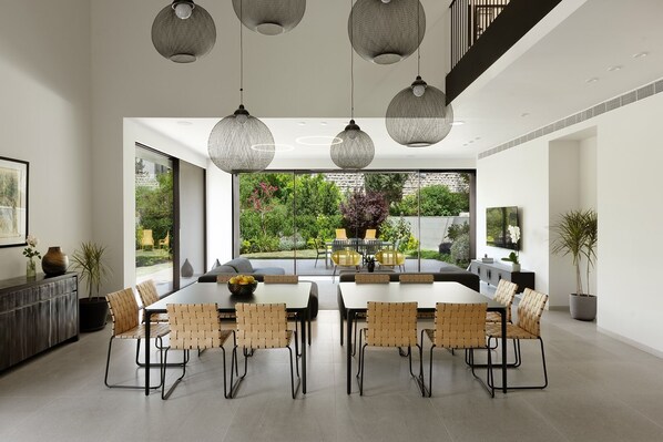 Dining - Exclusive villa apartments in JLM - 2 villas offering a unique vacation experience in Jerusalem (Jerusalem)