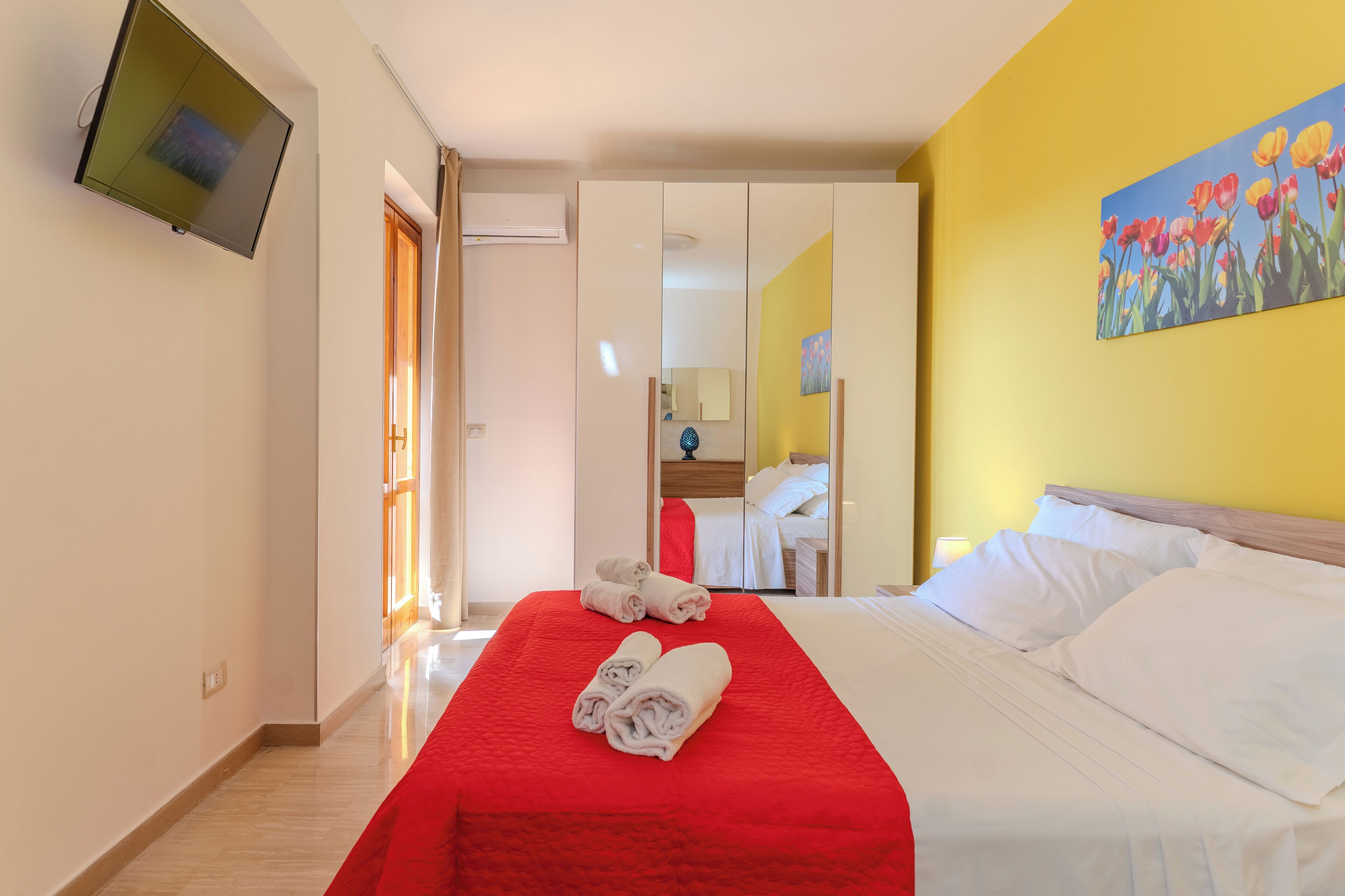 Desk, free WiFi, bed sheets