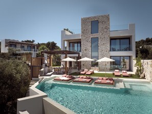 Piscine extérieure