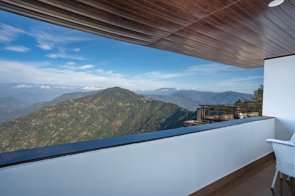 Summit Sherpa Mountain Inn - Birik Forest