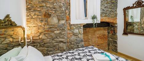 1 多间卧室、免费 WiFi、床单