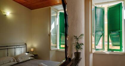 Macaia Room #1 Vernazza