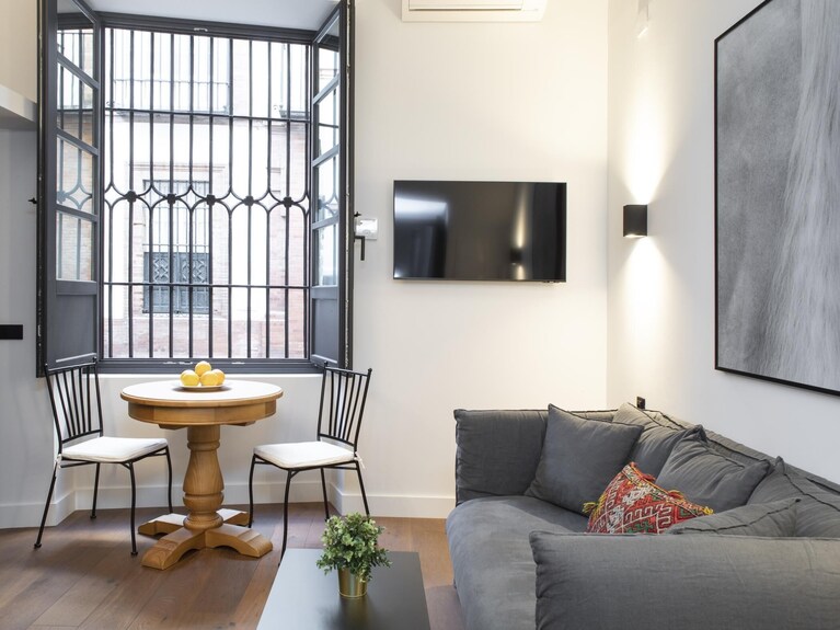 Perfect 'Pied-à-terre' In The Perfect City, With Sitting Area In The Patio - Sevilla