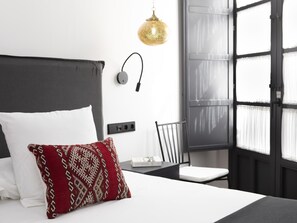 2 slaapkamers, een strijkplank/strijkijzer, internet, beddengoed