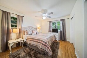 4 dormitorios, tabla de planchar con plancha, wifi y ropa de cama