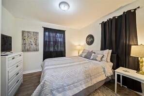 4 chambres, fer et planche à repasser, Wi-Fi, draps fournis