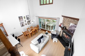 Smart TV, fireplace - Les Manoirs 3Bdrs near Village (Mont-Tremblant)