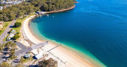 Martys, 7/2 Intrepid Cl - pool , air con , Wi-Fi and linen