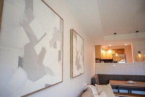 TV, fireplace, offices