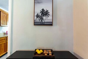 Interior - *Secret San Marco Escape B* AC, Wifi, Kitchen (Jacksonville)