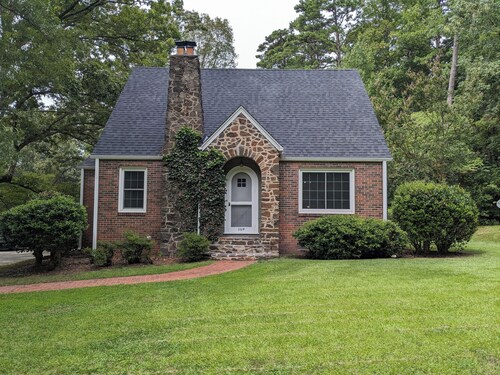 Duke Forest Gem! 3BR, sleeps 7