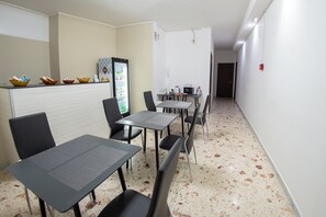 Basic Room | Living area - A Casa Di Marco (Salerno)