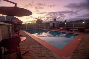 Pool - Randa Cottages (Moshi)