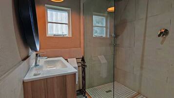 Deluxe-Ferienhaus | Badezimmer