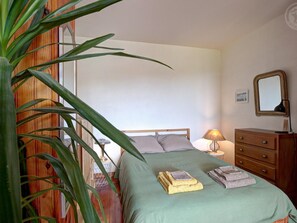 2 bedrooms, free WiFi