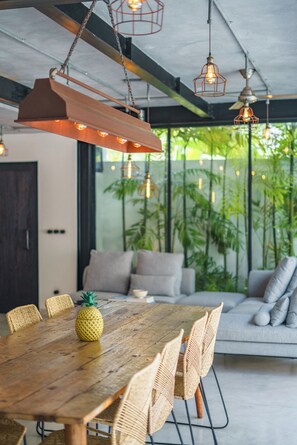 غرفة لتناول الطعام