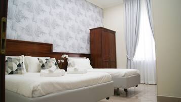 Triple Room | 1 bedroom, premium bedding, down duvets, memory-foam beds