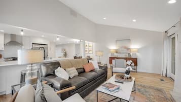 Televisión, oficina