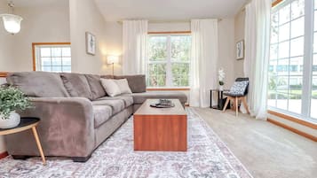 Tv, bordfodbold, kontorer