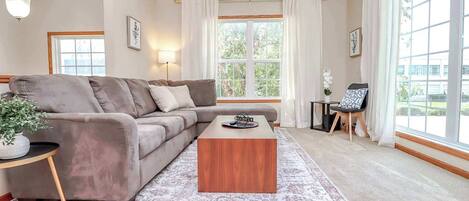 Tv, bordfodbold, kontorer