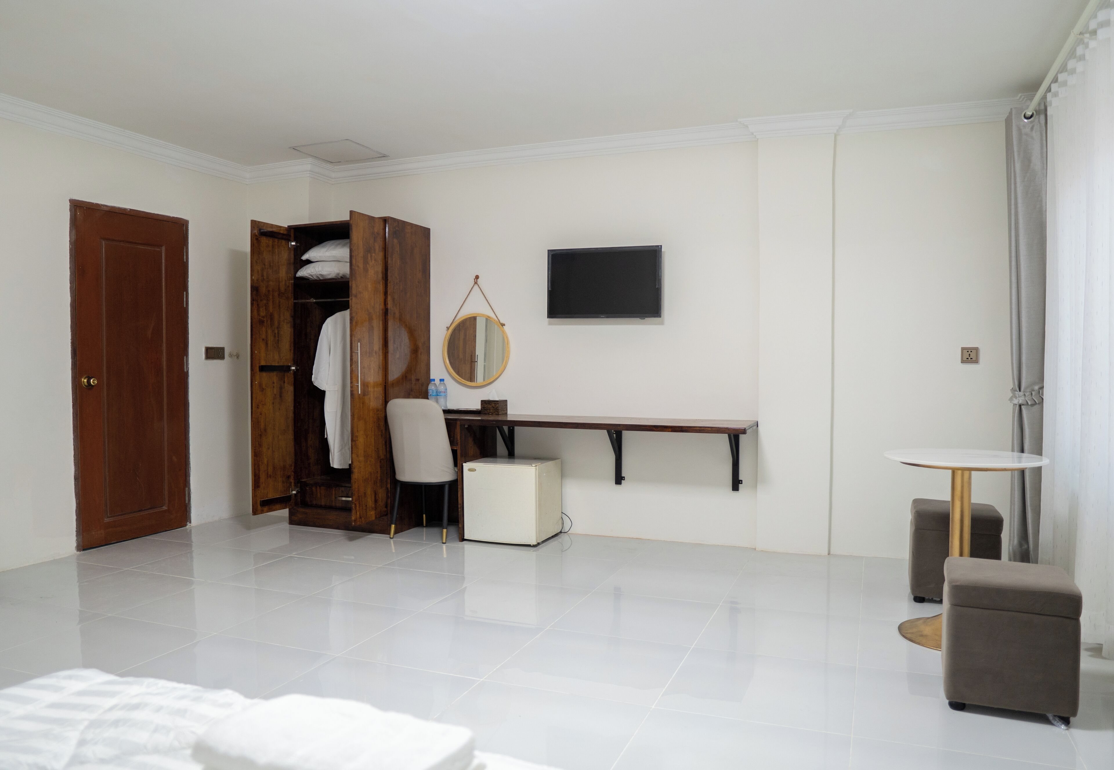 Photo - Empire House, Phnom Penh