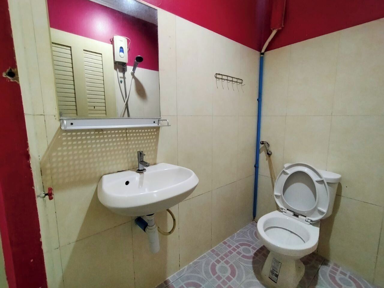 Photo - Empire House, Phnom Penh