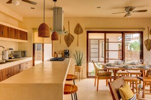 Fridge, microwave, stovetop, coffee/tea maker - Great for Groups: Pools, Cenotes, Restaurant, Gym! (Tulum)