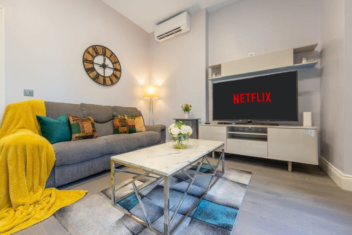 TV, offices