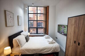 2 chambres, fer et planche à repasser, lit de bébé portatif, Wi-Fi