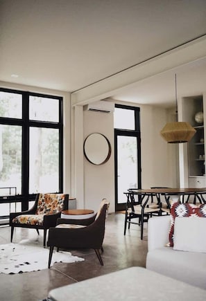 TV, fireplace, offices