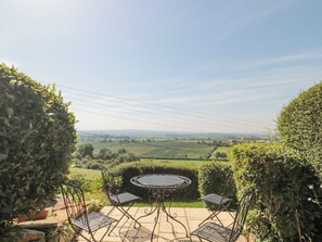 Cottage | Property grounds - Scrambles Cottage (Stoke-sub-Hamdon)