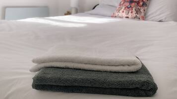 2 chambres, bureau, lit parapluie, Wi-Fi gratuit