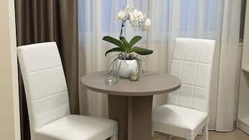Comfort Room | Premium bedding, memory-foam beds, minibar, in-room safe