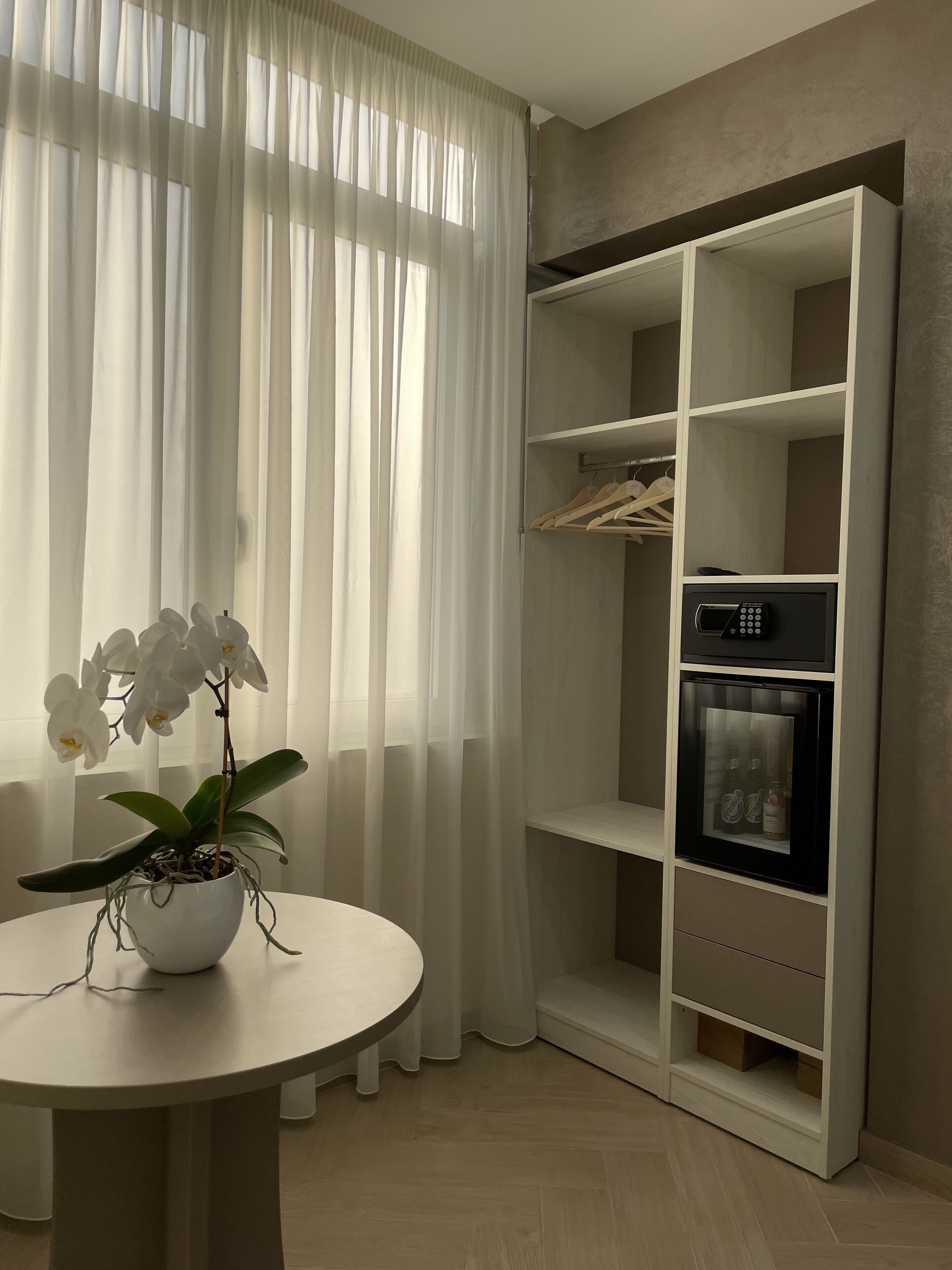 Comfort Room | Premium bedding, memory foam beds, minibar, in-room safe