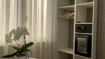 Comfort Room | Premium bedding, memory foam beds, minibar, in-room safe