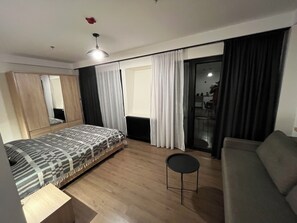 1 chambre, fer et planche à repasser, Wi-Fi, draps fournis