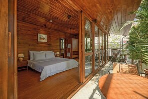 Signature Suite with Jacuzzi and Terrace - Nexus House Thao Dien (Ho Chi Minh City)