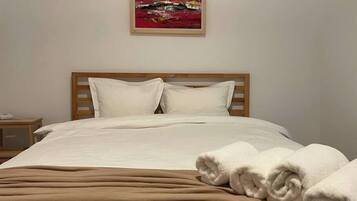 1 dormitorio, tabla de planchar con plancha, wifi gratis y ropa de cama