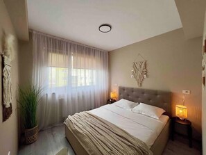 1 غرفة نوم ومكواة/لوح كي وواي فاي مجانًا وملاءات أسرّة