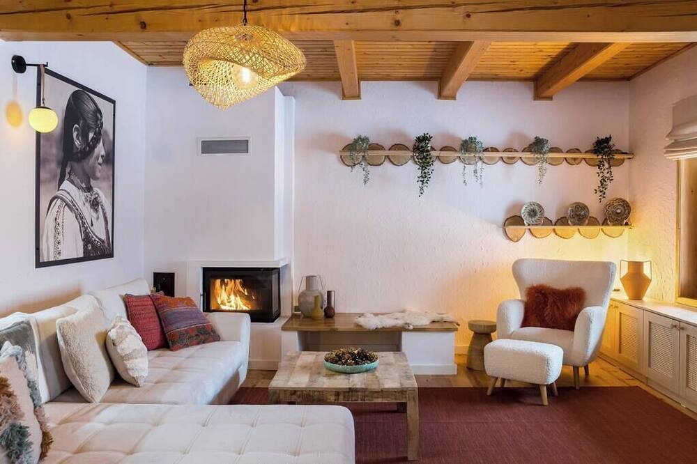 Heritage Villa Predelut - Fireplace, BBQ and Parking