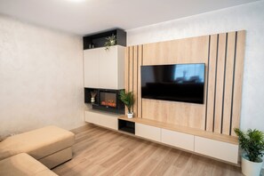 Televisor intel·ligent i llar de foc 