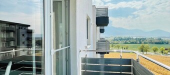 Mountain Home w. private parking