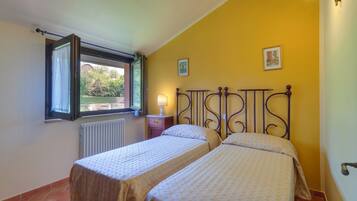 2 Schlafzimmer, Bügeleisen/Bügelbrett, WLAN, Bettwäsche