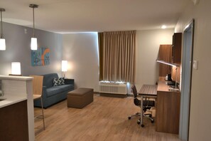 Unclassified image, 4 of 44, button - Mainstay Suites Gatlinburg TN (Gatlinburg)